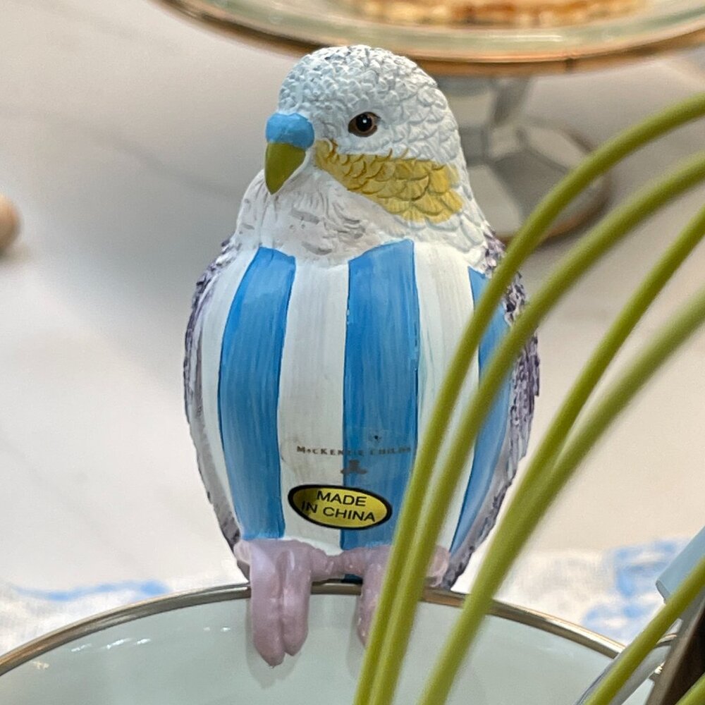 Bluebird Conservatory | MacKenzie-Childs Blue Striped Parrot Pot Climber – New - Picture 7 of 14